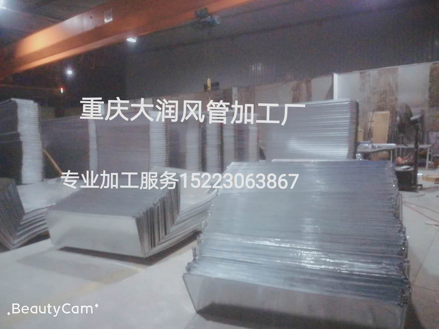 重庆角钢法兰风管加工现场制作